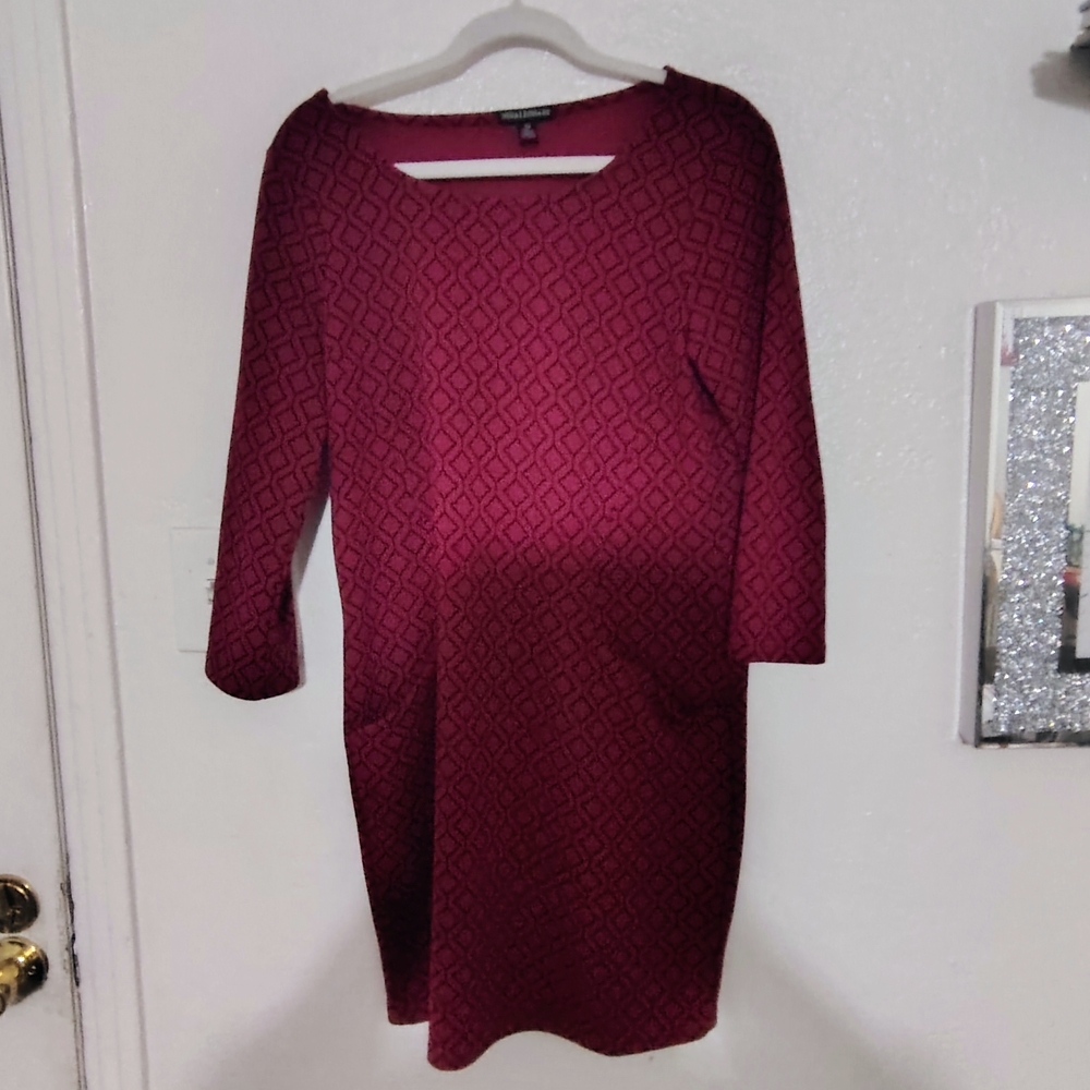 Elegant Burgundy Geometric Dress